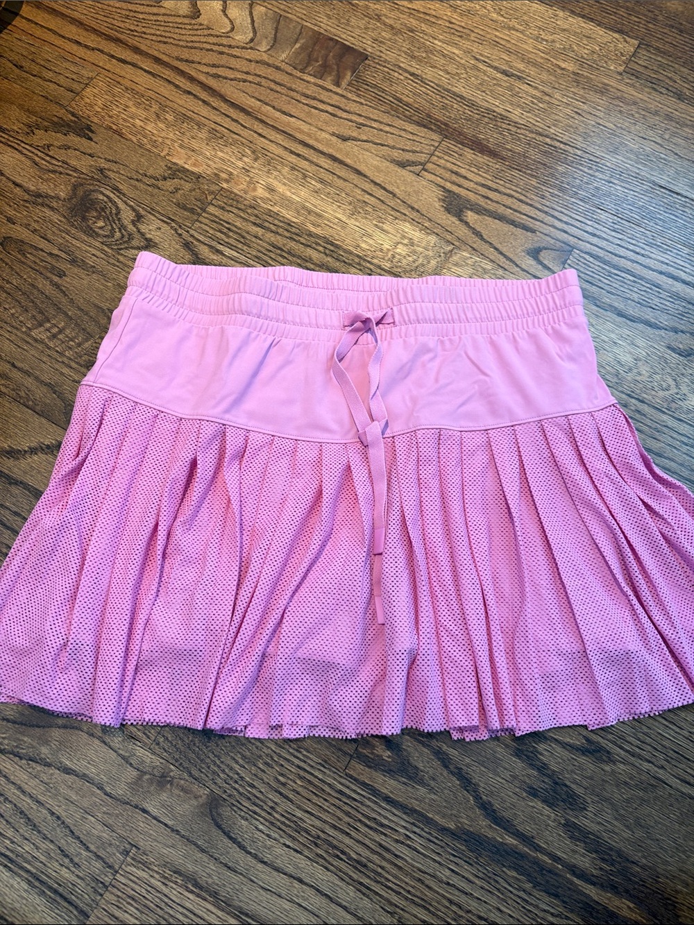 Joylab mesh pleated skort